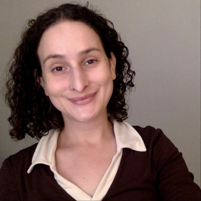 Adi Wallach, LMSW (she/her)
